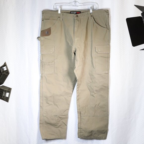 Wrangler Riggs Workwear Size 42 x 30 green cargo multi-pocket work/carpenter pan - Picture 2 of 15